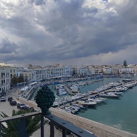 La Finestra Sul Porto Apartment ตรานิ ภายนอก รูปภาพ