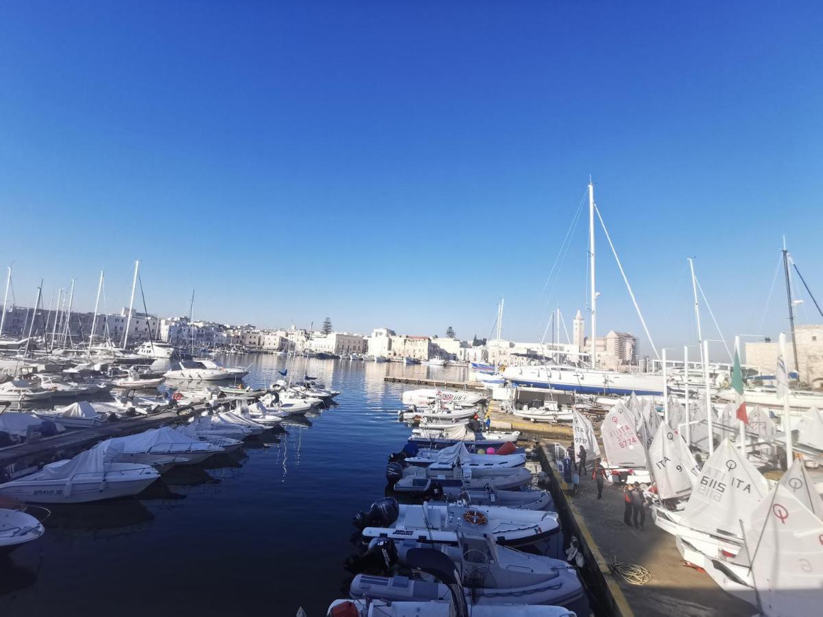La Finestra Sul Porto Apartment ตรานิ ภายนอก รูปภาพ