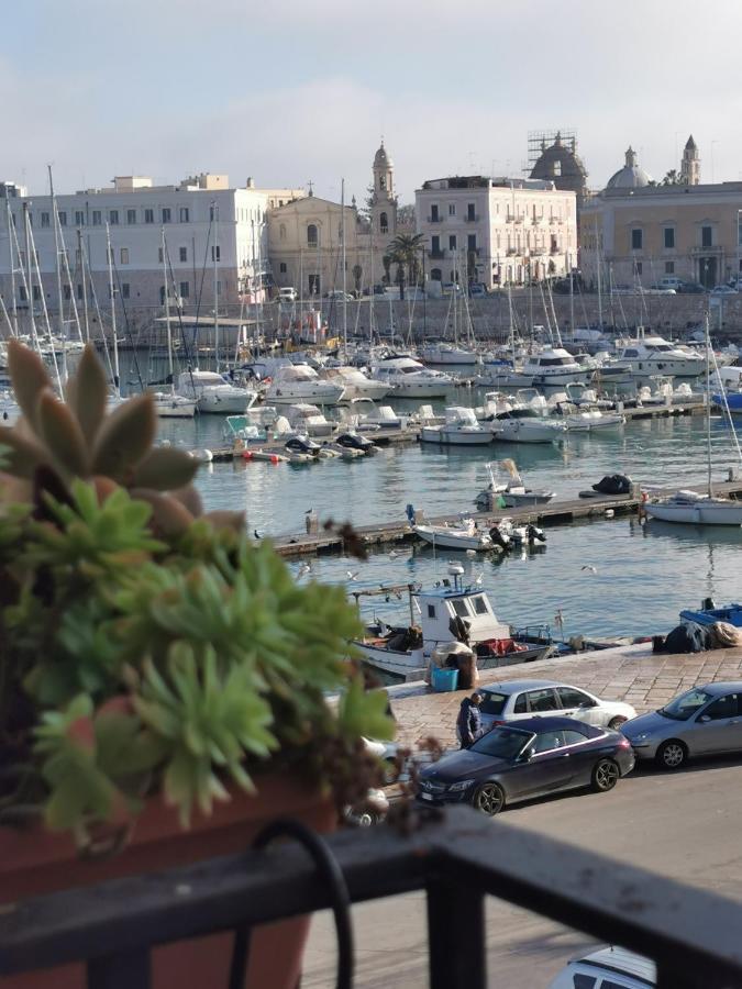 La Finestra Sul Porto Apartment ตรานิ ภายนอก รูปภาพ