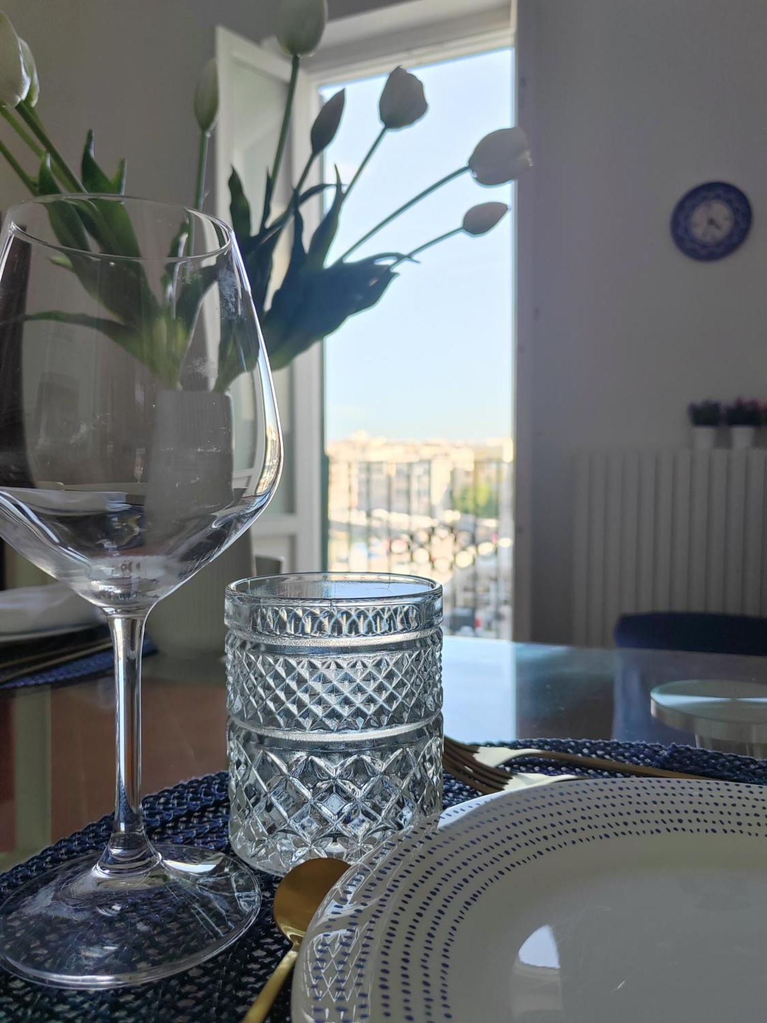 La Finestra Sul Porto Apartment ตรานิ ภายนอก รูปภาพ